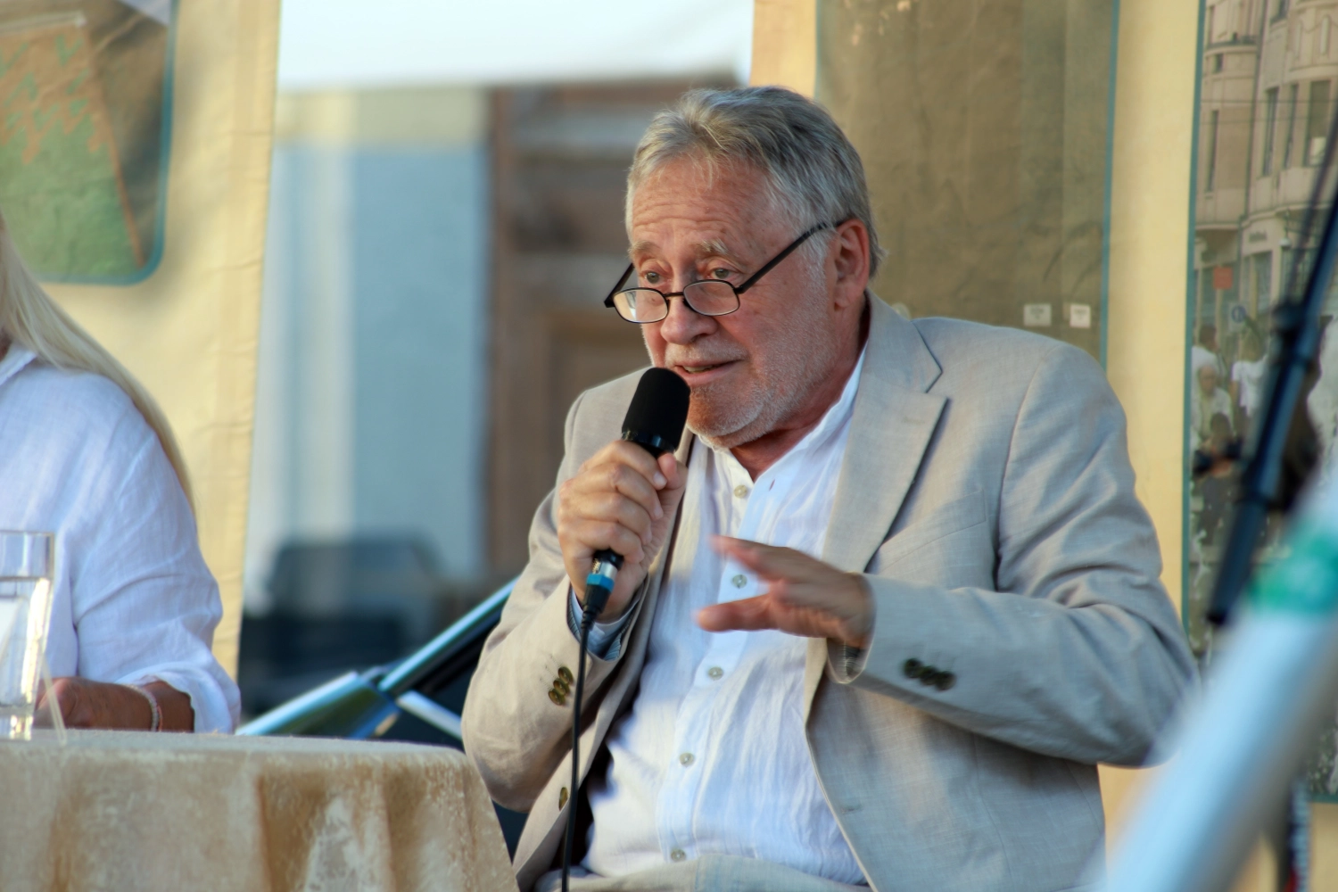 GAÁL ILDIKÓ ÉS KOLTAI RÓBERT DEDIKÁL