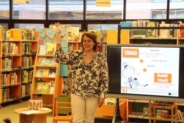 Tilinkó – Mondókák, ölbéli játékok, versek és dalok gitárkísérettel